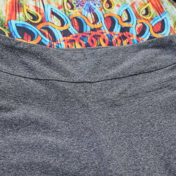 Marika Performance Slim Legging Capri, Gray Small - Picture 5 of 8